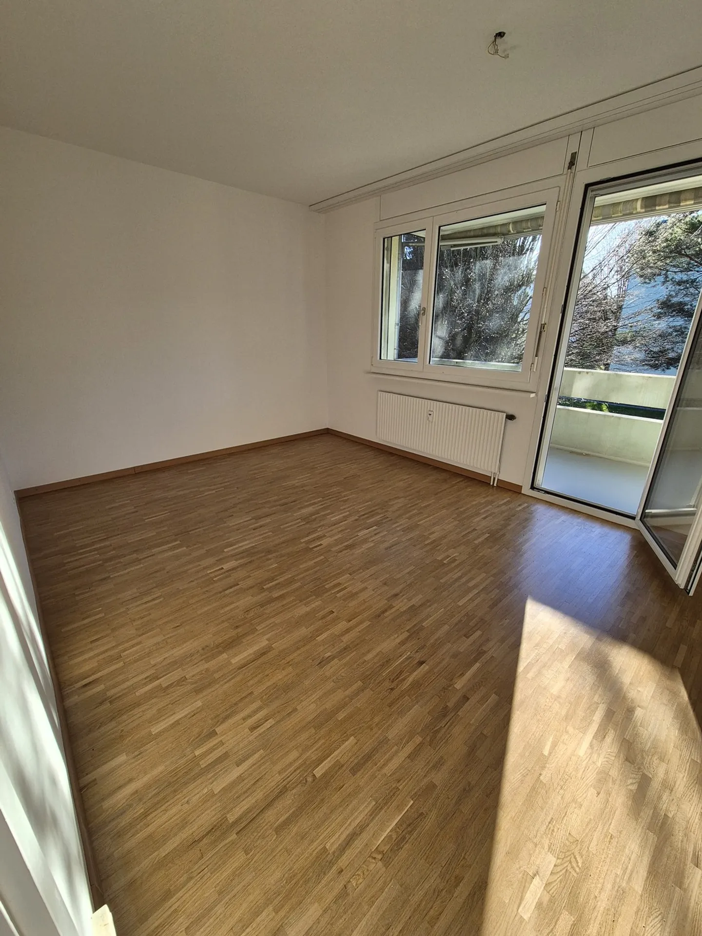 Vivere spazioso a un prezzo equo - Foto 3 di 7