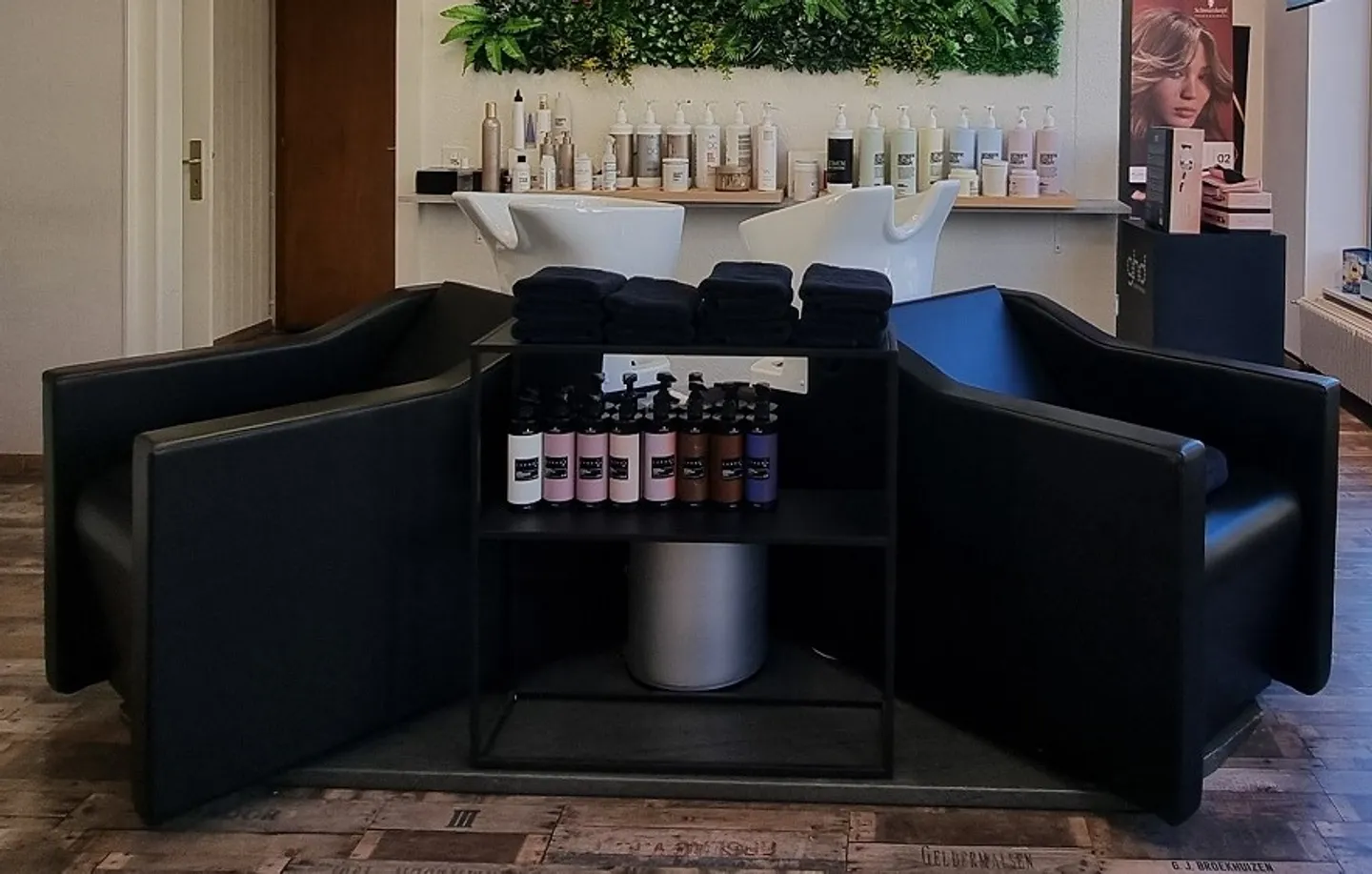 Salone di Bellezza Rinomato - Foto 1 di 1