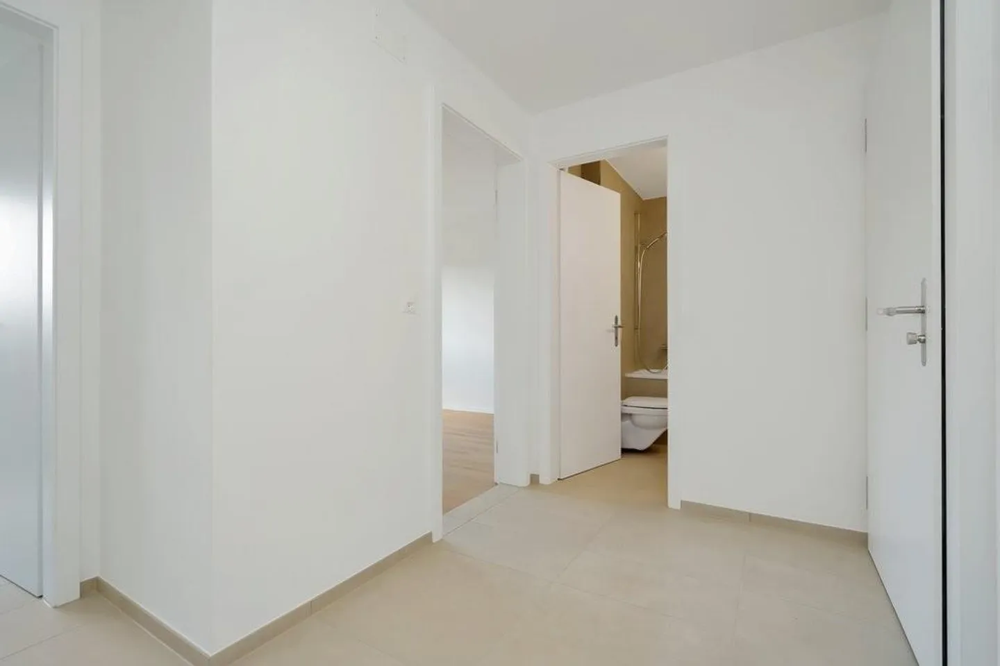Renovierte Wohnung mit Balkon - Foto 5 von 11