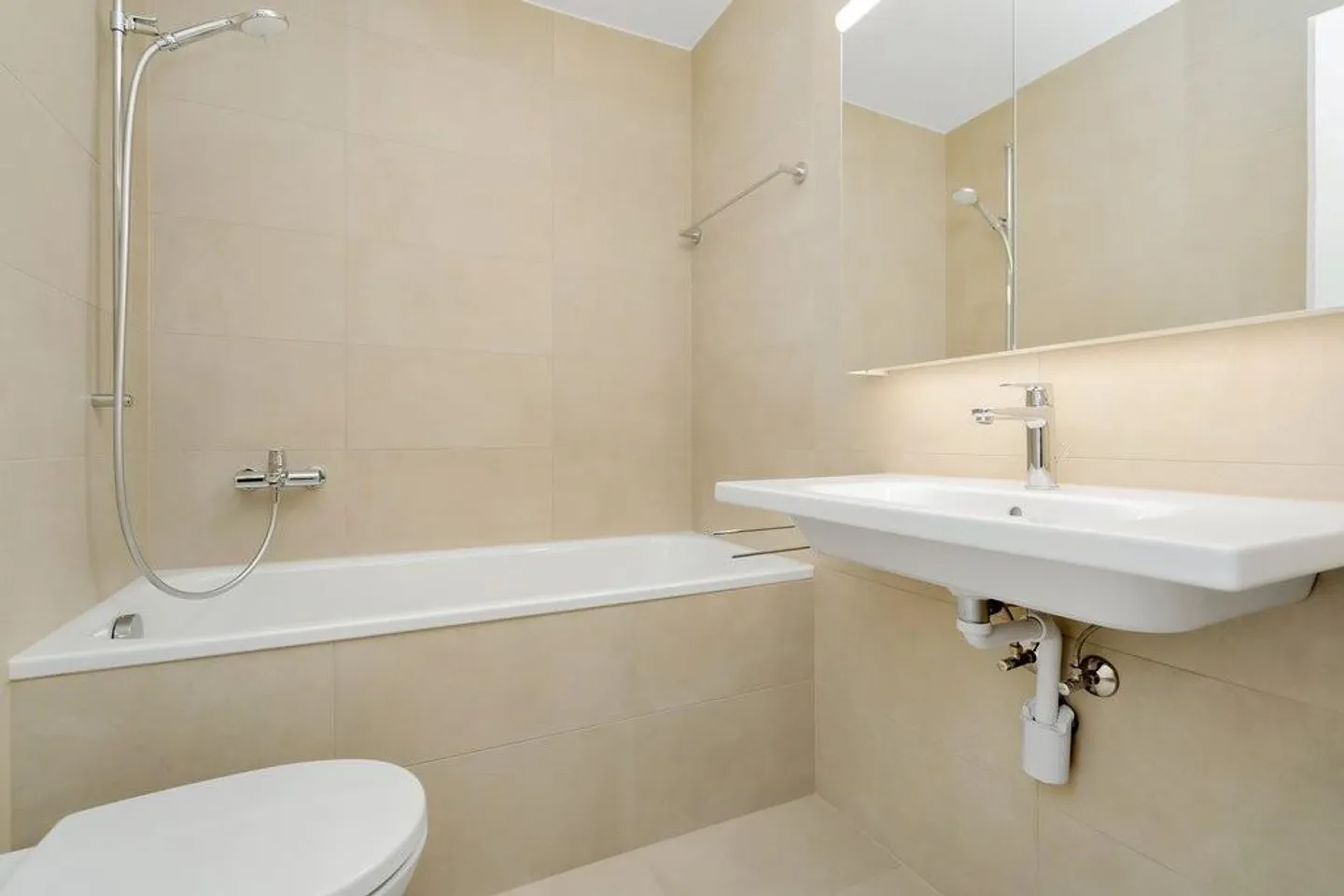 Renovierte Wohnung mit Balkon - Foto 4 von 11
