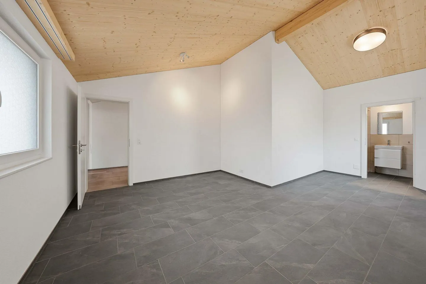 Maison bifamiliale - Photo 10 sur 13