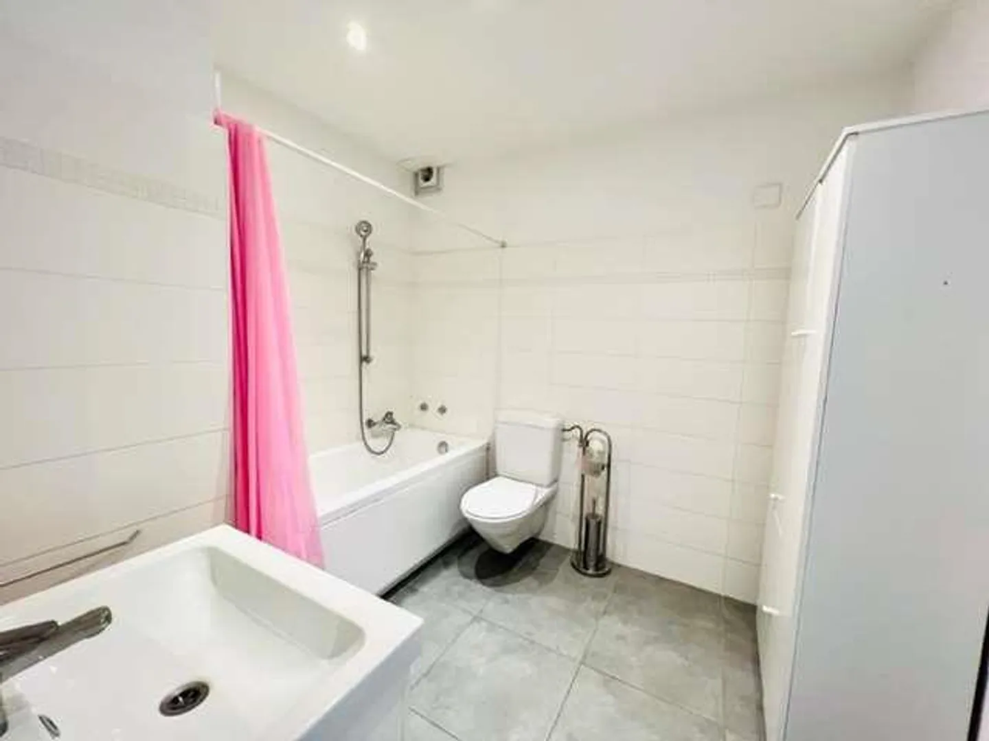 Appartamento accogliente di 4,5 locali con giardino - Foto 5 di 13