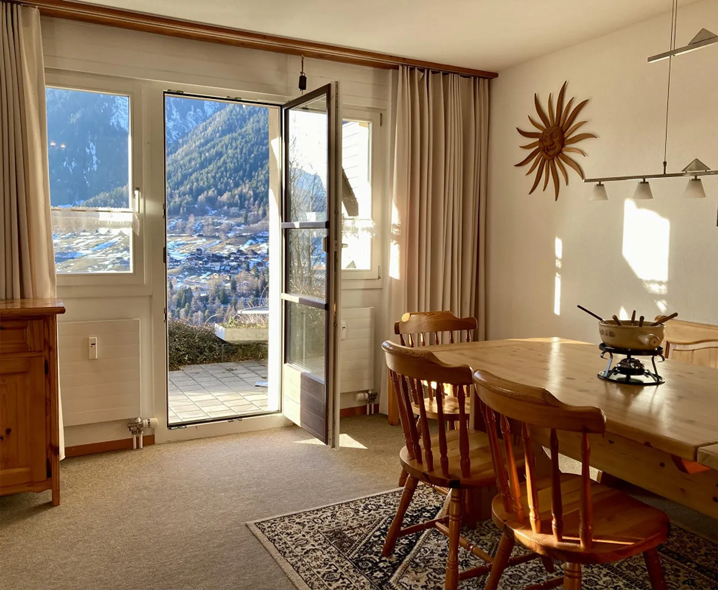 Sunny 3.5 Terrace Apartment with Grandiose View - Photo 4 of 17