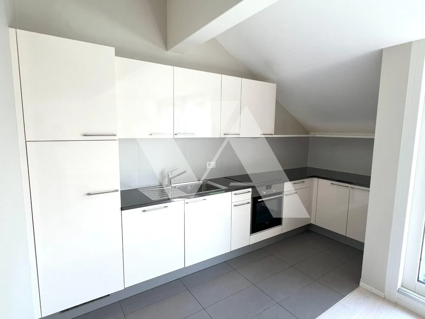 For sale? Exceptional 3.5-room apartment with mezzanine - Photo 3 of 10