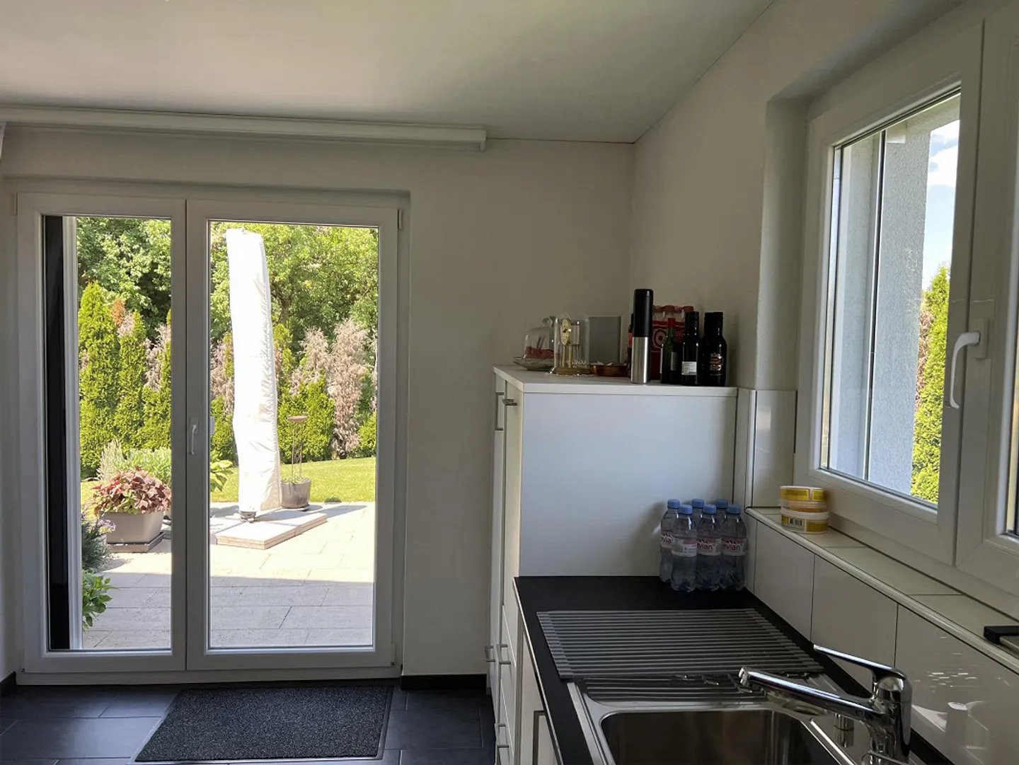 Well-maintained, newer property with large garage/workshop area - Photo 8 of 14