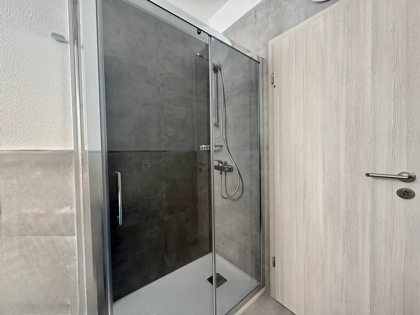 BIS ZU 3 GRATIS MONATE - Neue 3.5-Zimmer-Wohnung in Vacallo - Foto 10 von 12