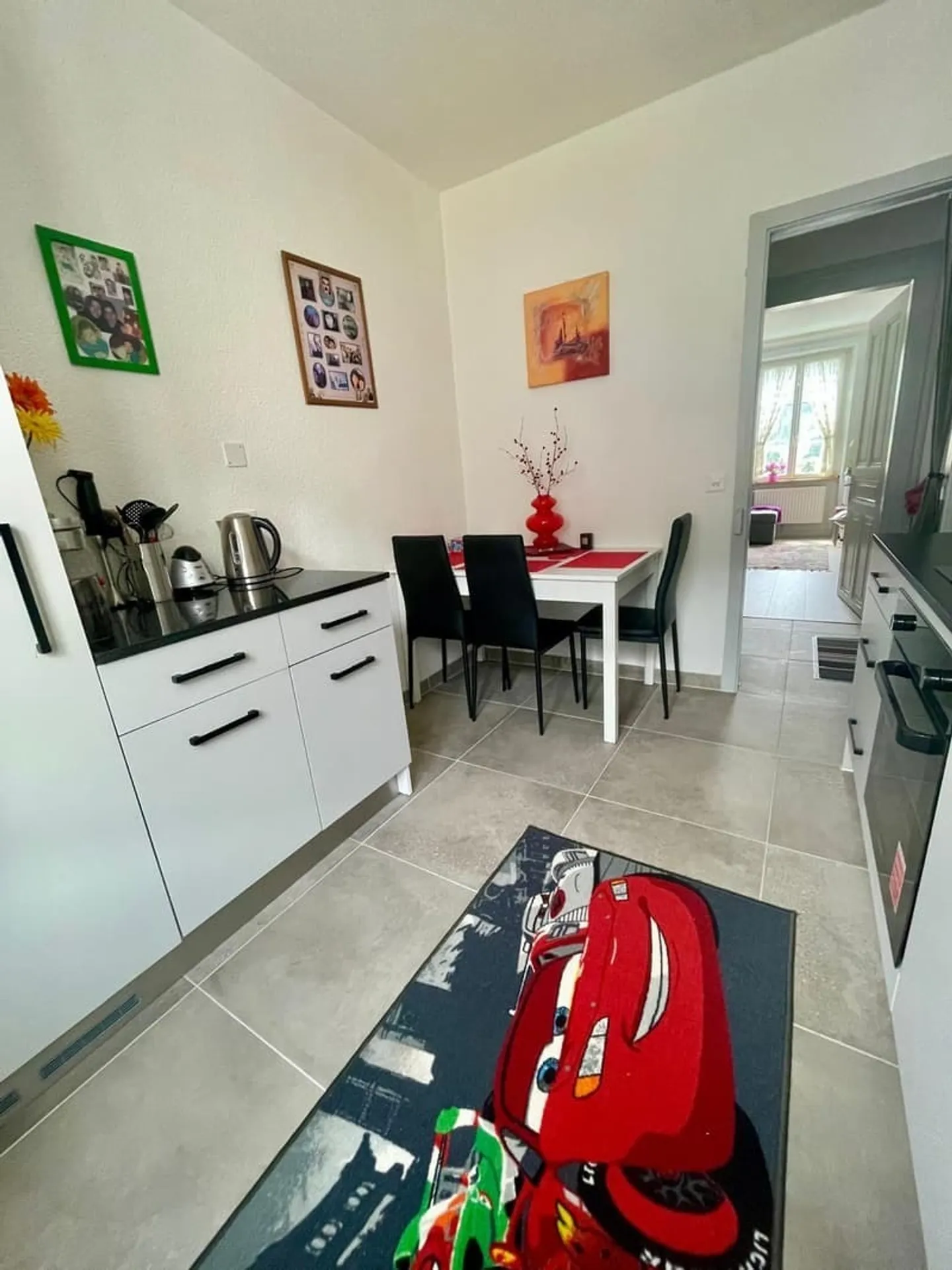 Apartment for rent - Photo 4 of 11