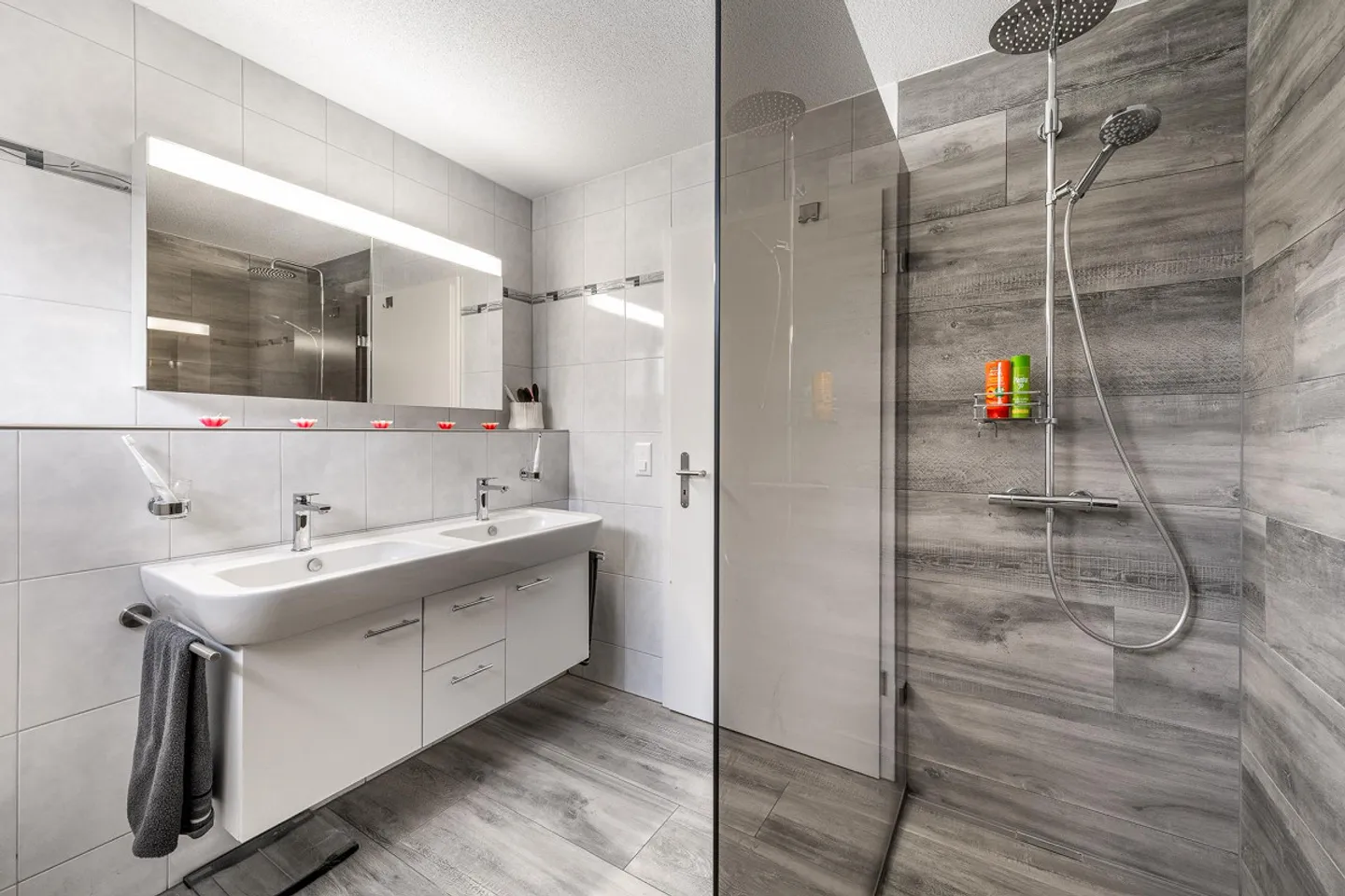 Modern 4.5-room garden apartment with winter garden and garden area - Photo 4 of 13