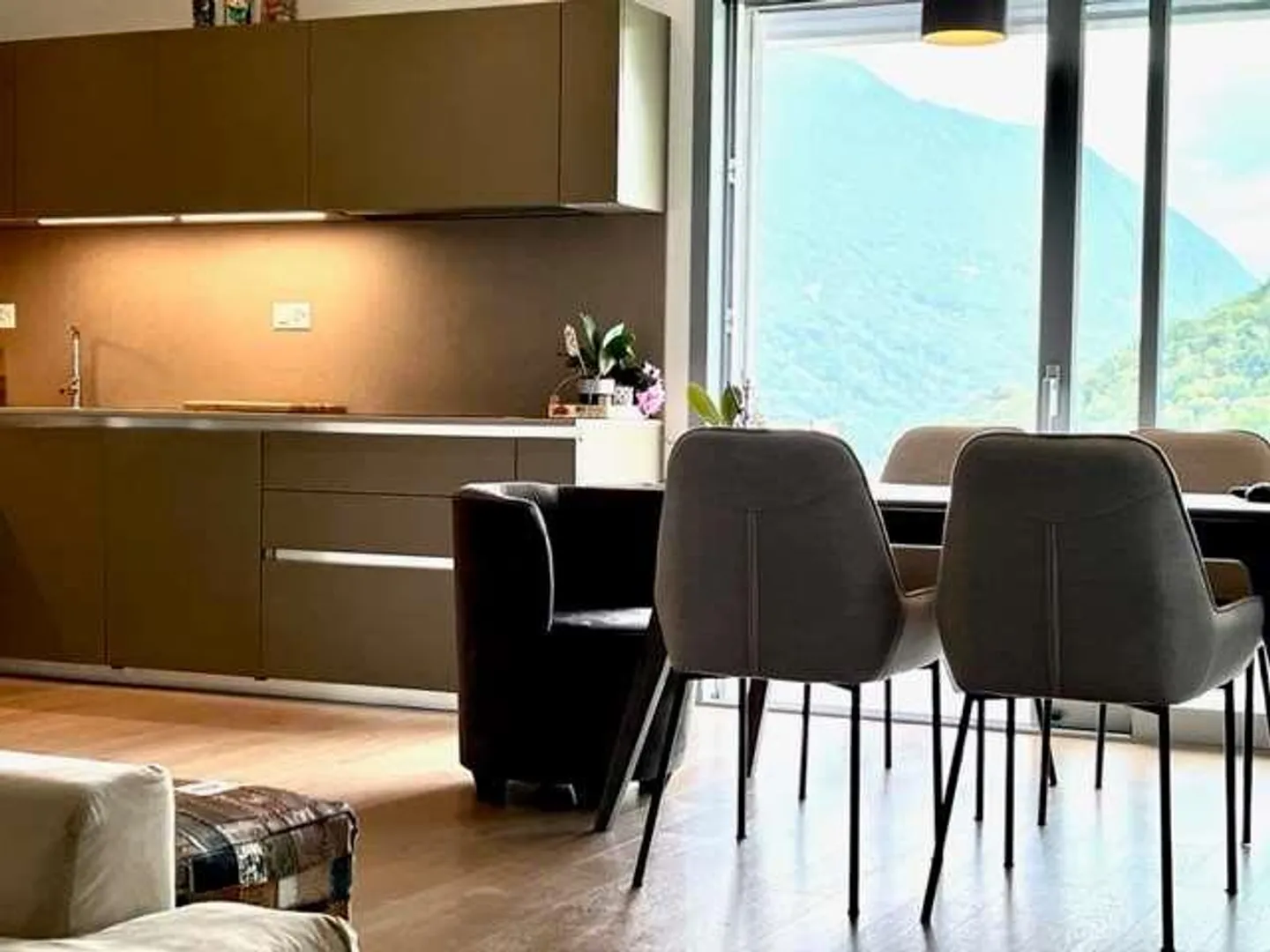 Bel appartement de 2,5 pièces de haute qualité - Photo 6 sur 13