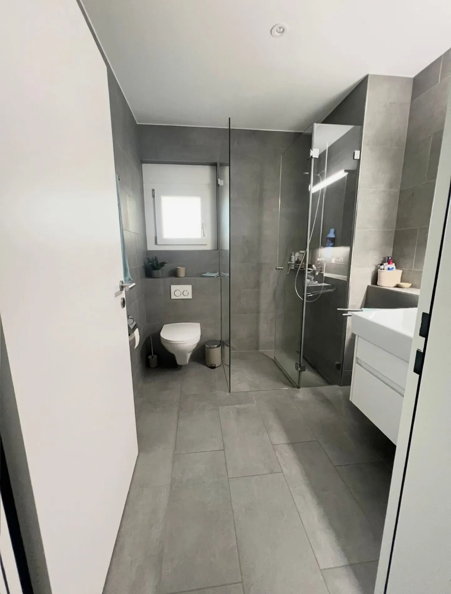 Moderno appartamento giardino 2.5 locali con terrazza privata e posto auto a Pratteln - Foto 5 di 14