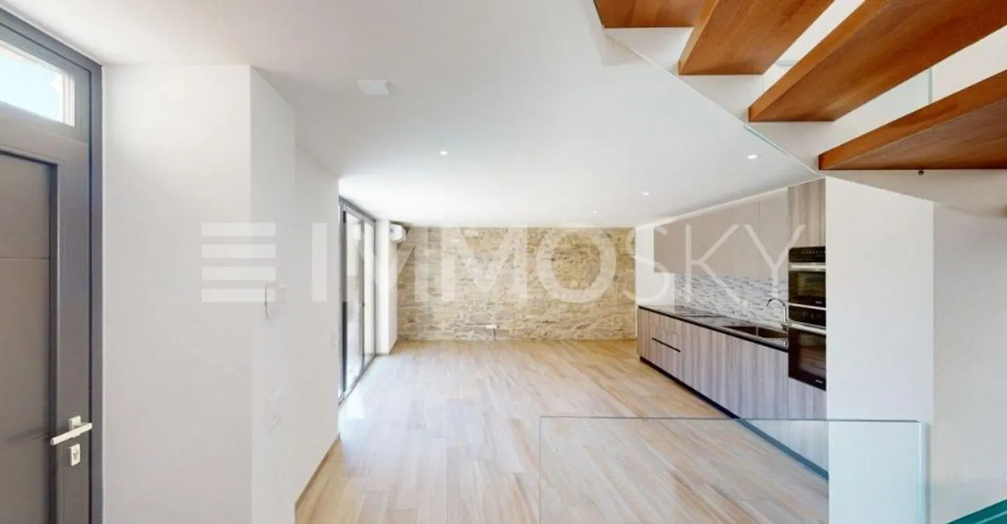 Casa moderna con materiali di alta qualità e molti dettagli unici - Foto 4 di 5