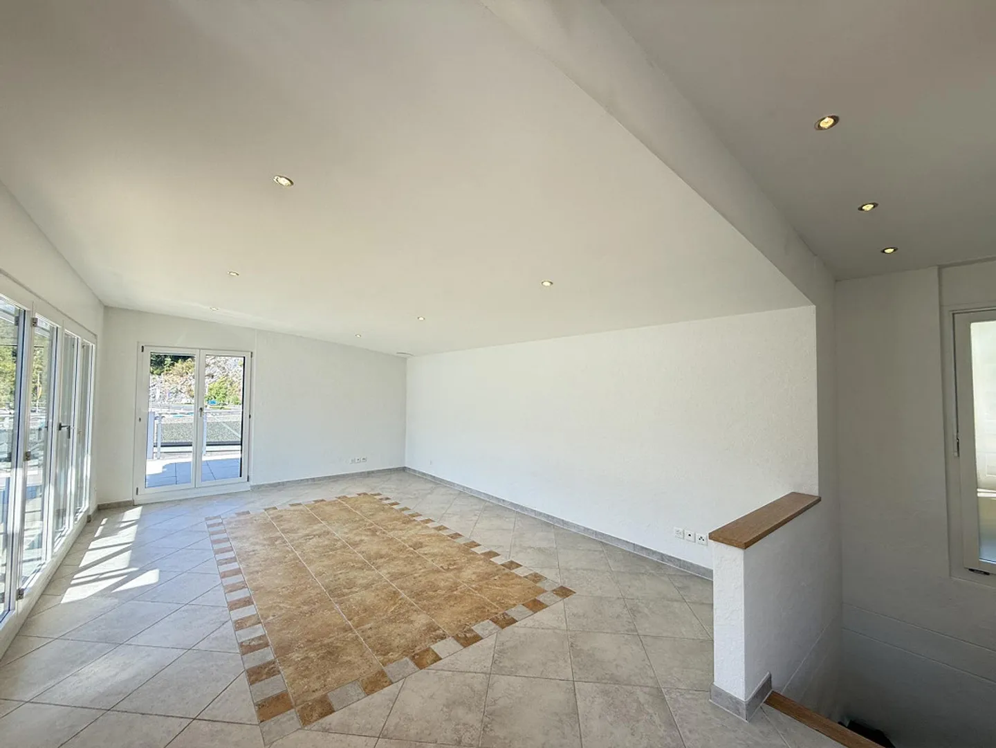 Appartamento duplex di 3,5 locali direttamente al lago - Foto 6 di 18