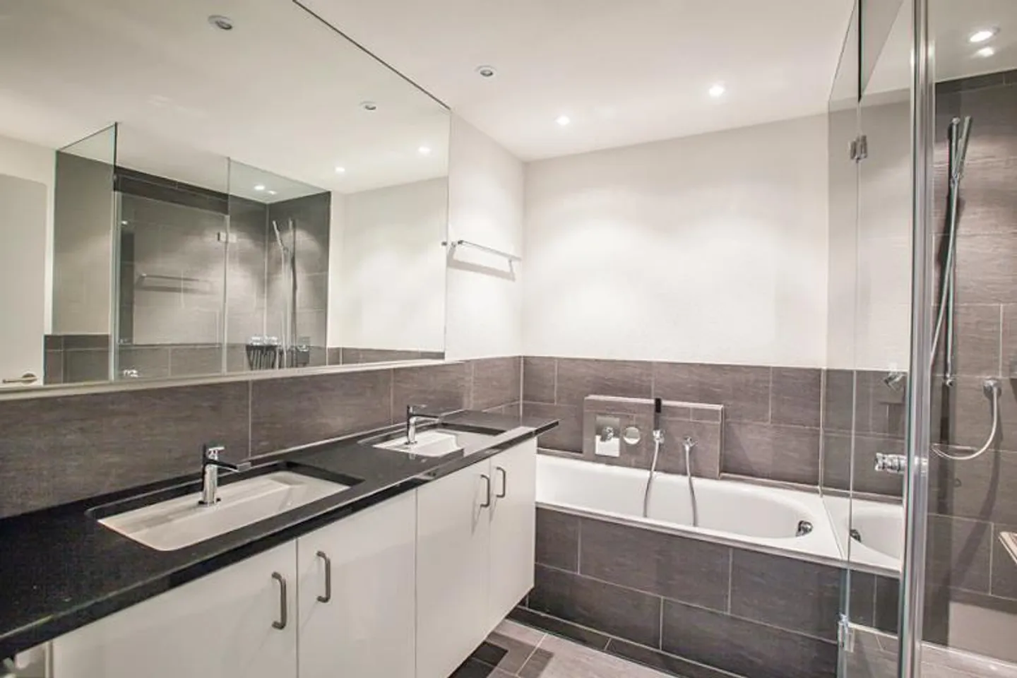 3.5-Zimmer Wohnung mit eigenem Waschturm - Foto 6 von 13