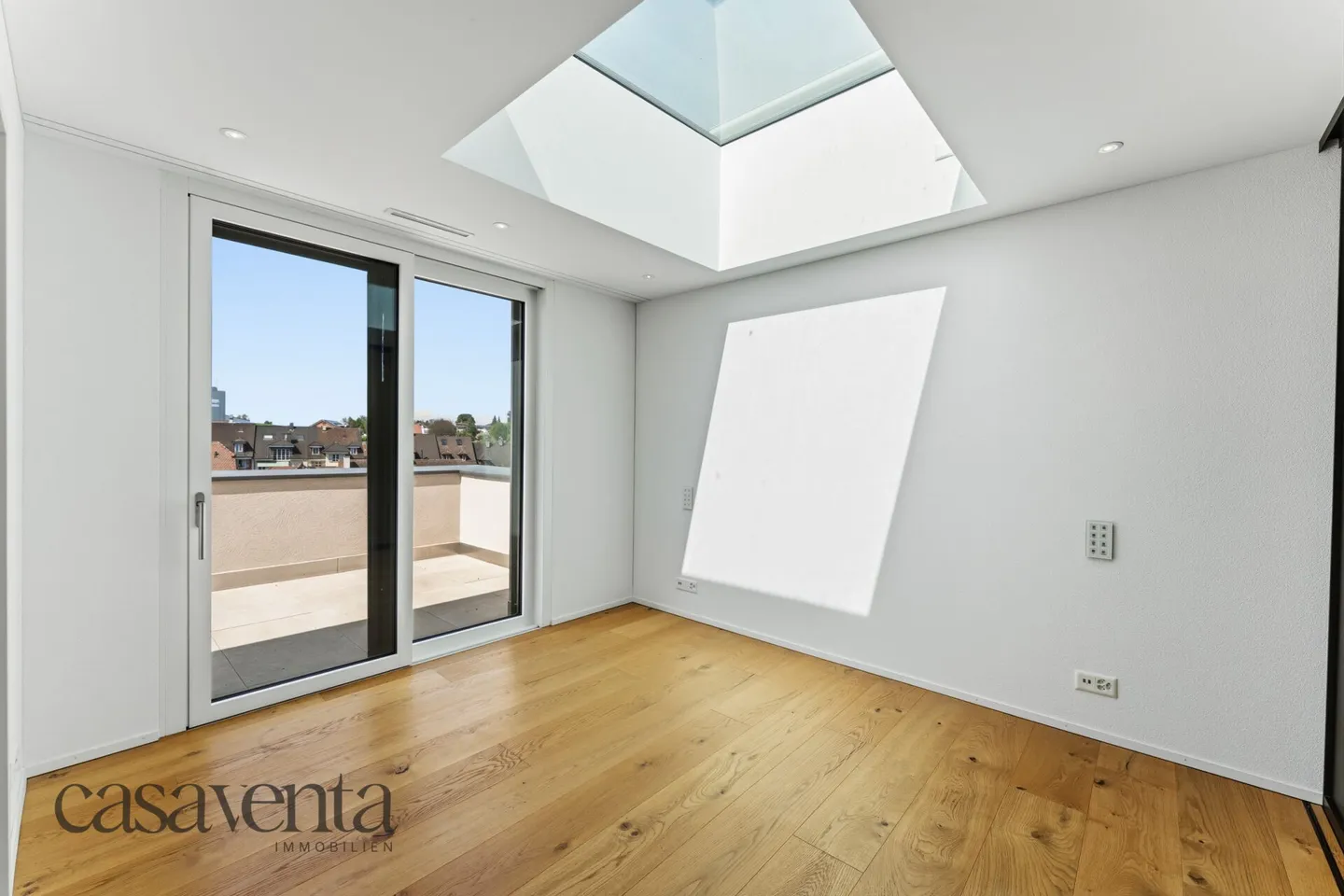 Appartement penthouse exclusif avec une vue imprenable sur la vieille ville de Beromünster - Photo 16 sur 31