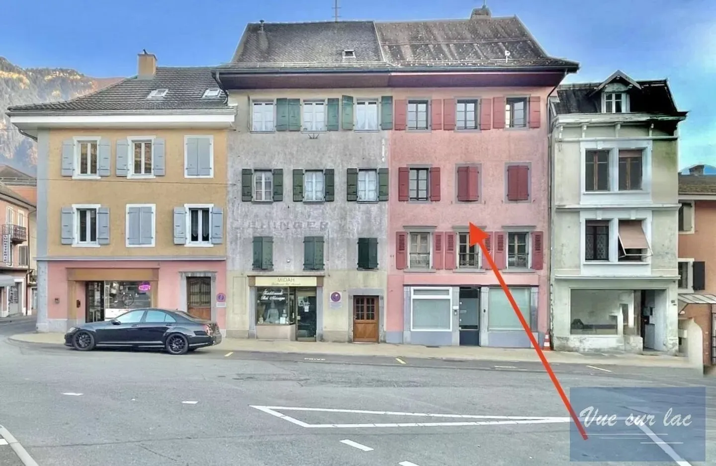 Edificio centrale, buon rendimento locativo - Foto 2 di 13