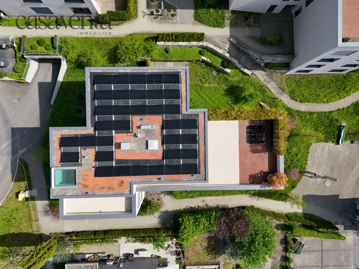 Appartement penthouse exclusif avec une vue imprenable sur la vieille ville de Beromünster - Photo 30 sur 31