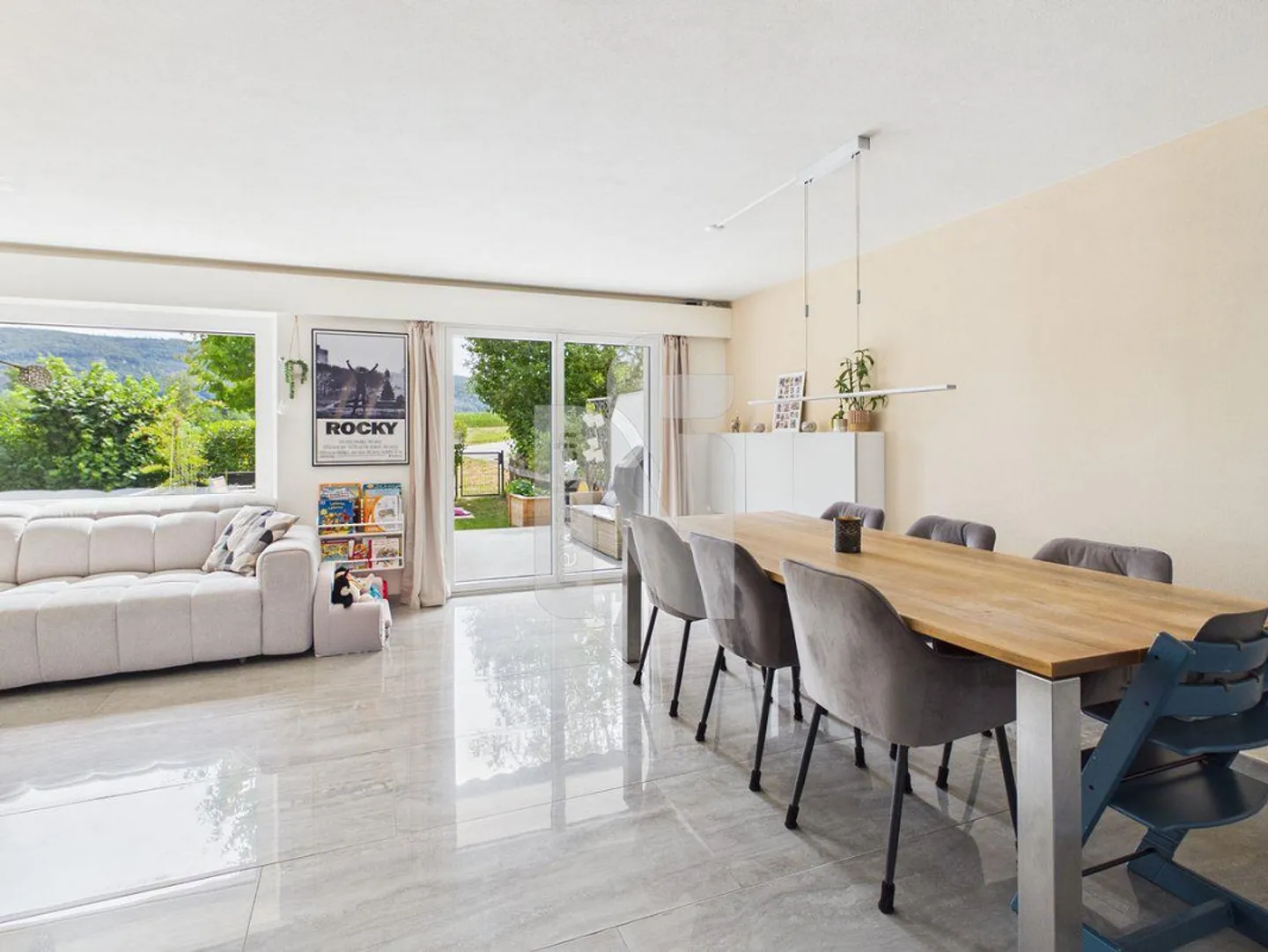 Adatto alle famiglie, moderno e pronto per essere abitato - con giardino e vista sul verde non edificabile - Foto 4 di 13