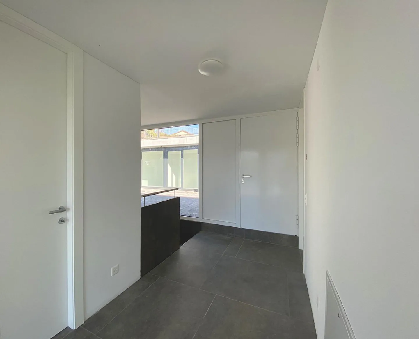 Moderner Duplex mit 3,5 Zimmern, privatem Garten und Terrasse - Foto 6 von 7