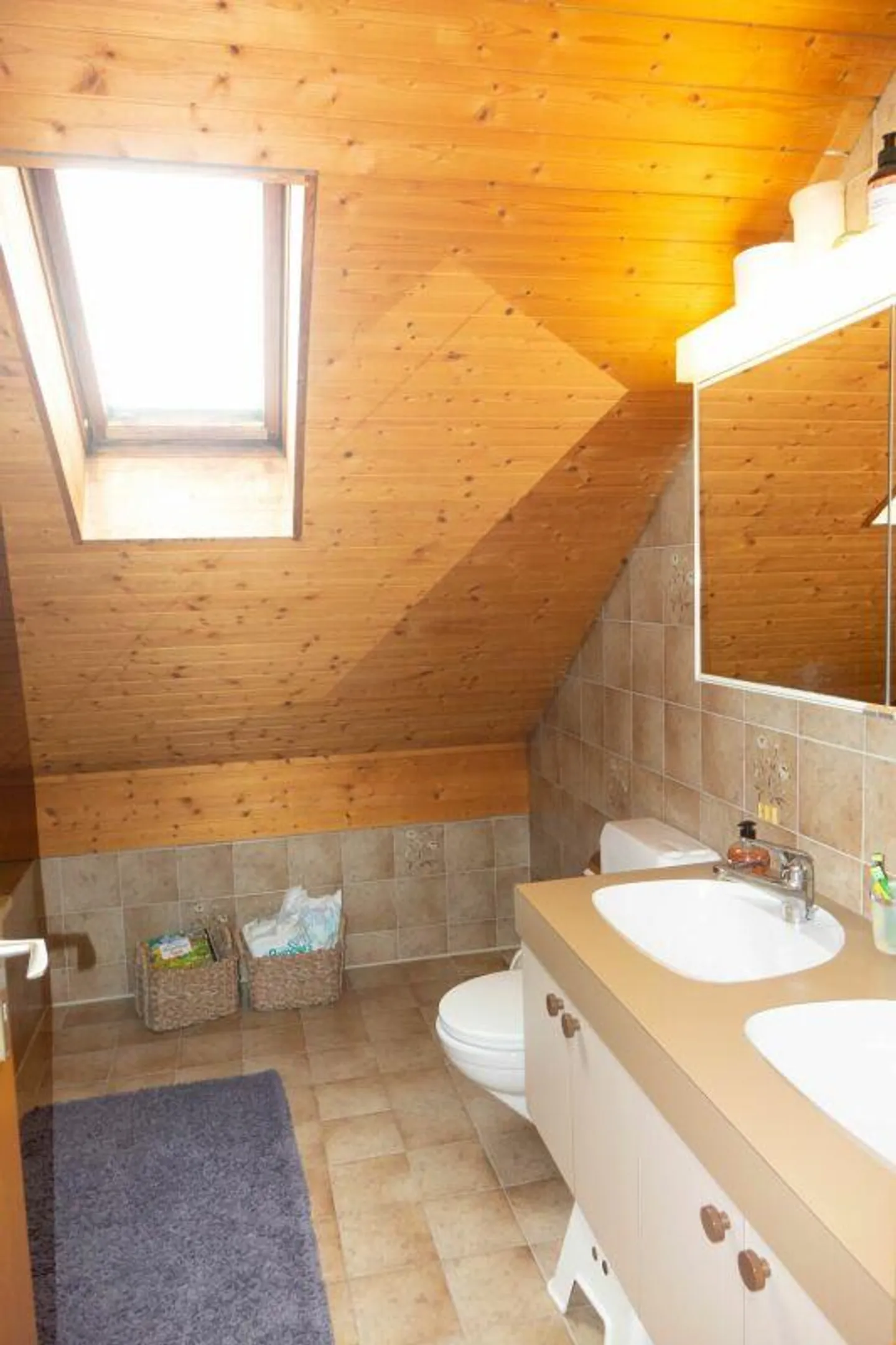 Bright, semi-detached single-family house with cozy garden - Photo 10 of 11