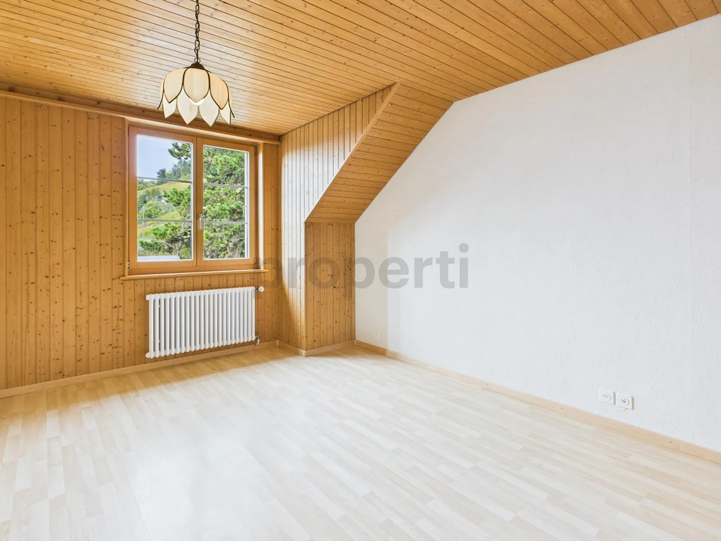 Charming 5.5-room apartment with lake view in Twann - Photo 9 of 14