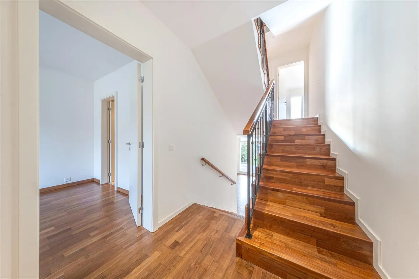 Casa a schiera 6 stanze - Foto 7 di 13