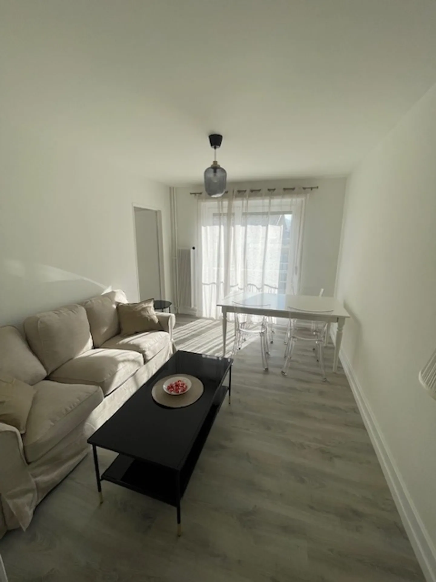 Appartamento arredato 4 stanze - Foto 1 di 11