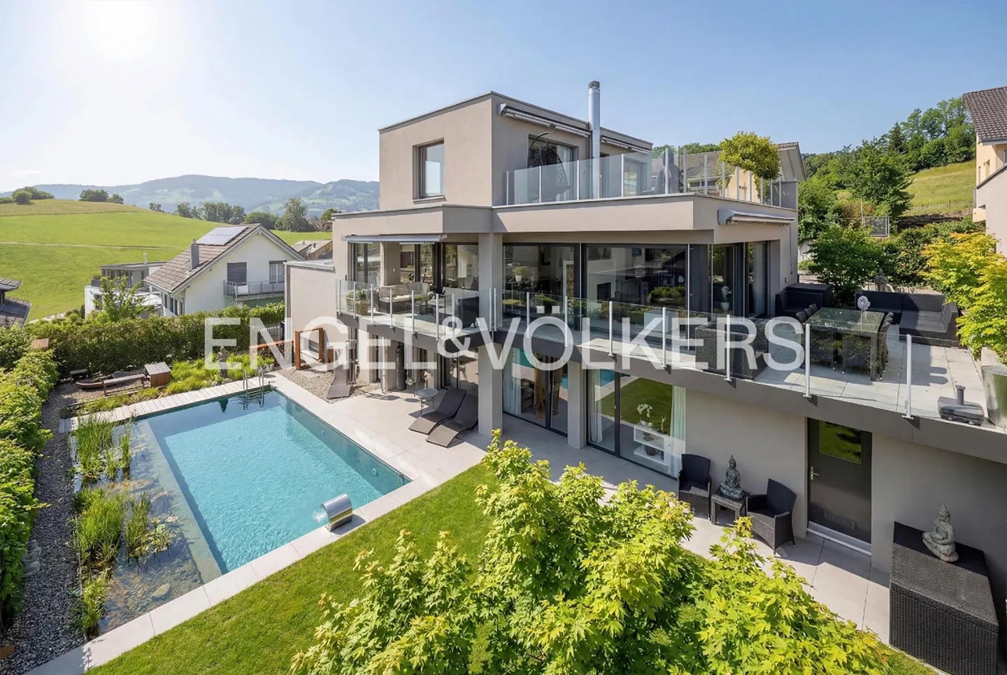 Luxuriöses Einfamilienhaus mit Wellness - Foto 1 von 10