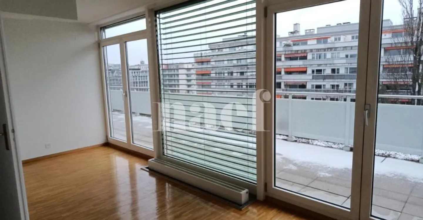 Apartment with large terrace in Champel - Photo 5 of 10