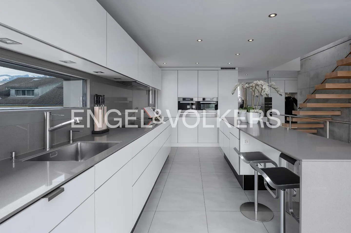 Luxuriöses Einfamilienhaus mit Wellness - Foto 3 von 10