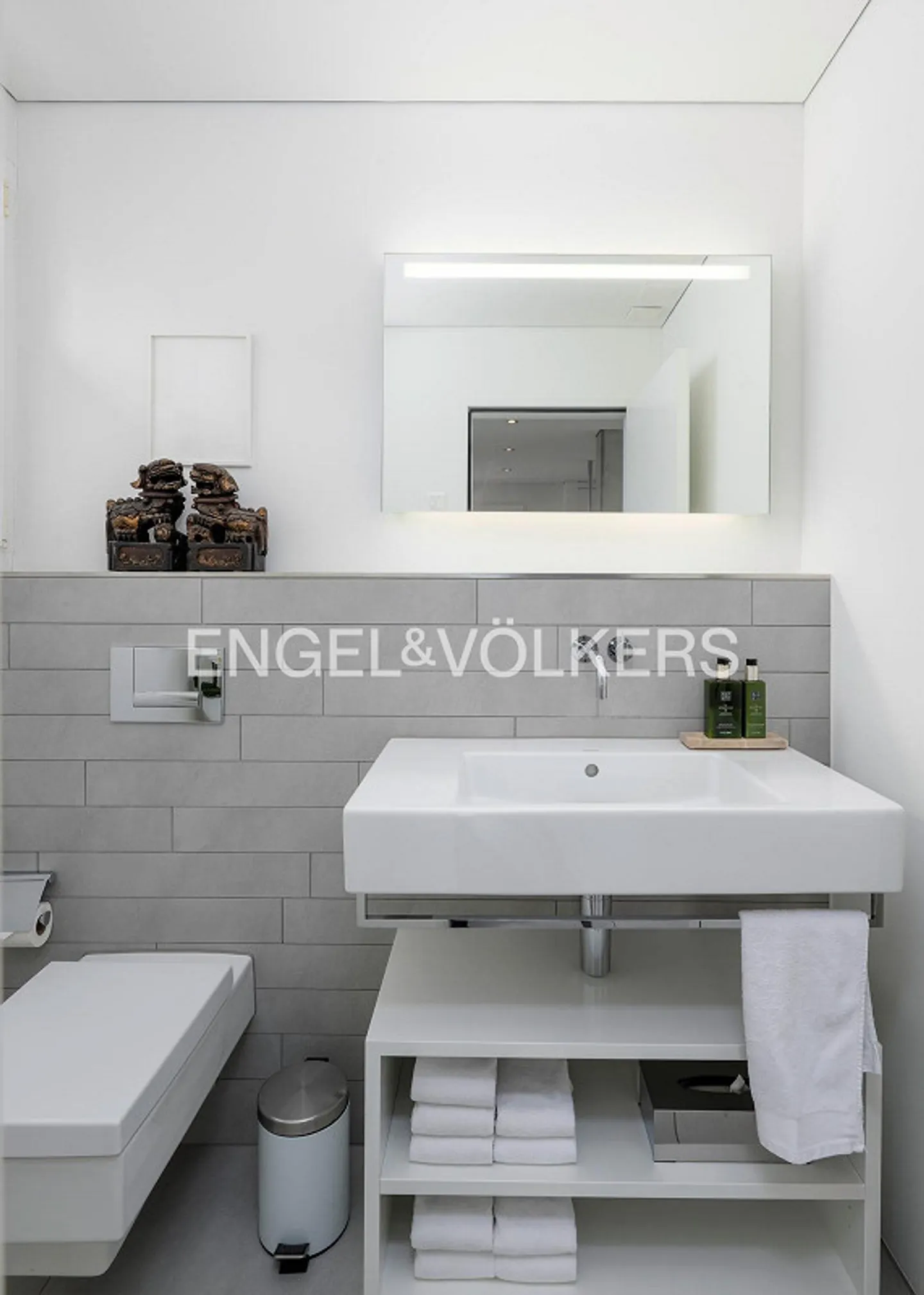 Luxuriöses Einfamilienhaus mit Wellness - Foto 7 von 10