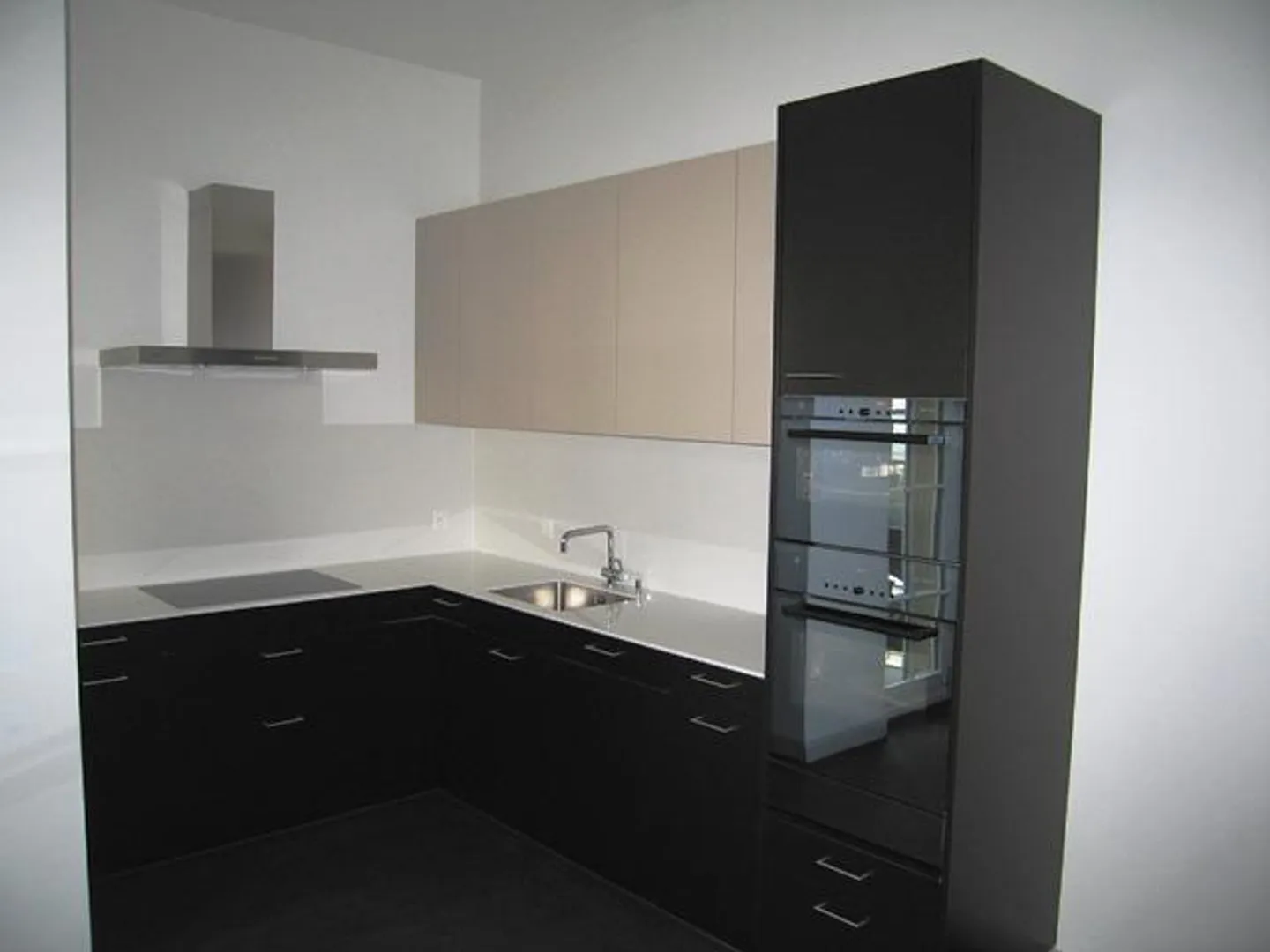 Art Nouveau with Class at Rosenberg - Photo 9 of 11