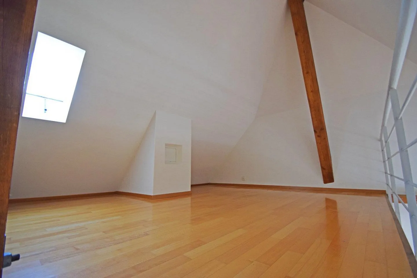 Charming apartment by the Aare - Photo 10 of 11