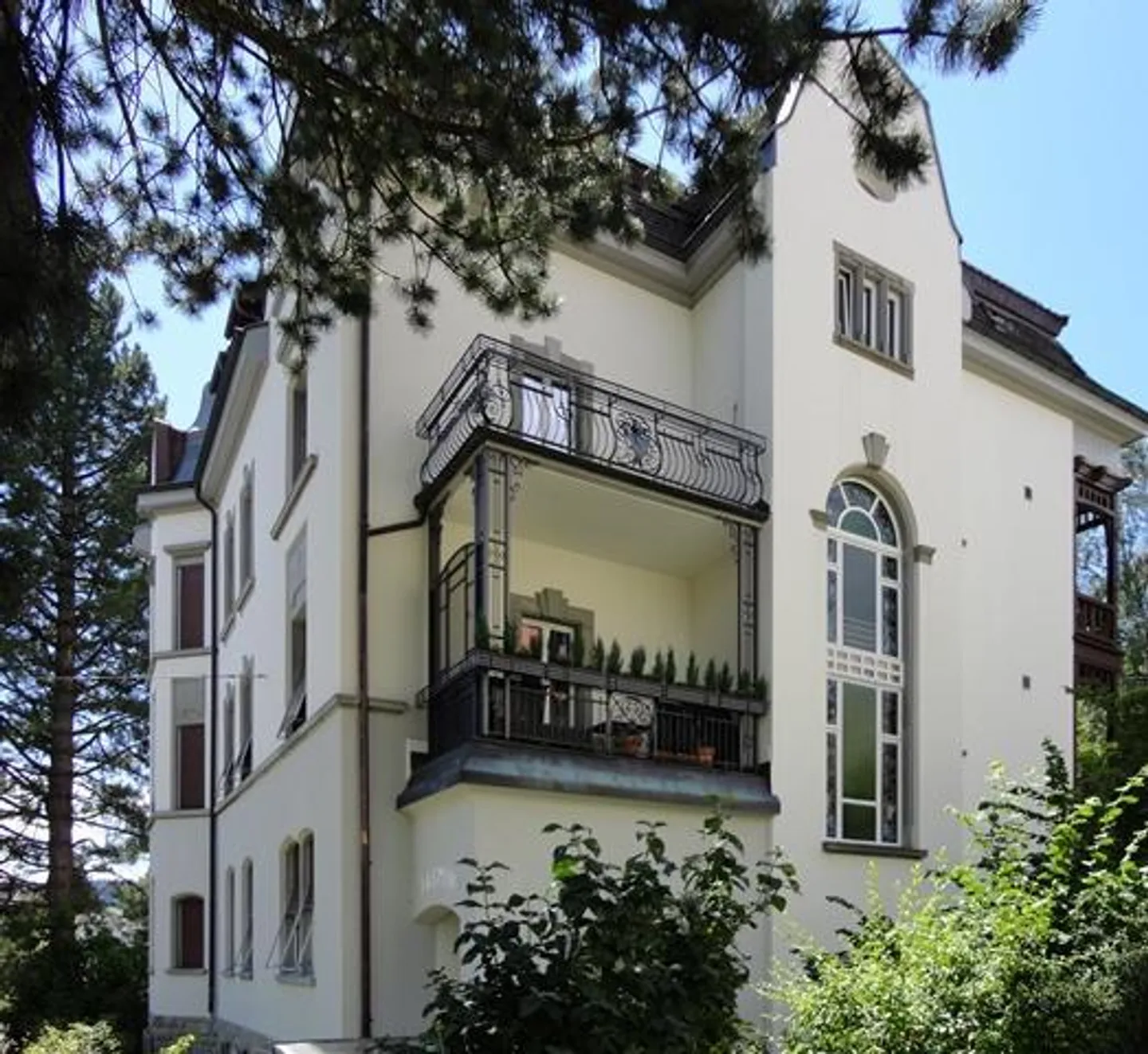 Art Nouveau with Class at Rosenberg - Photo 1 of 11