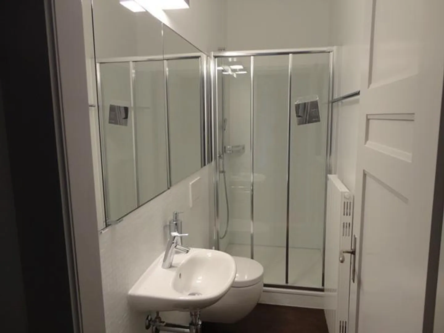 Art Nouveau with Class at Rosenberg - Photo 3 of 11