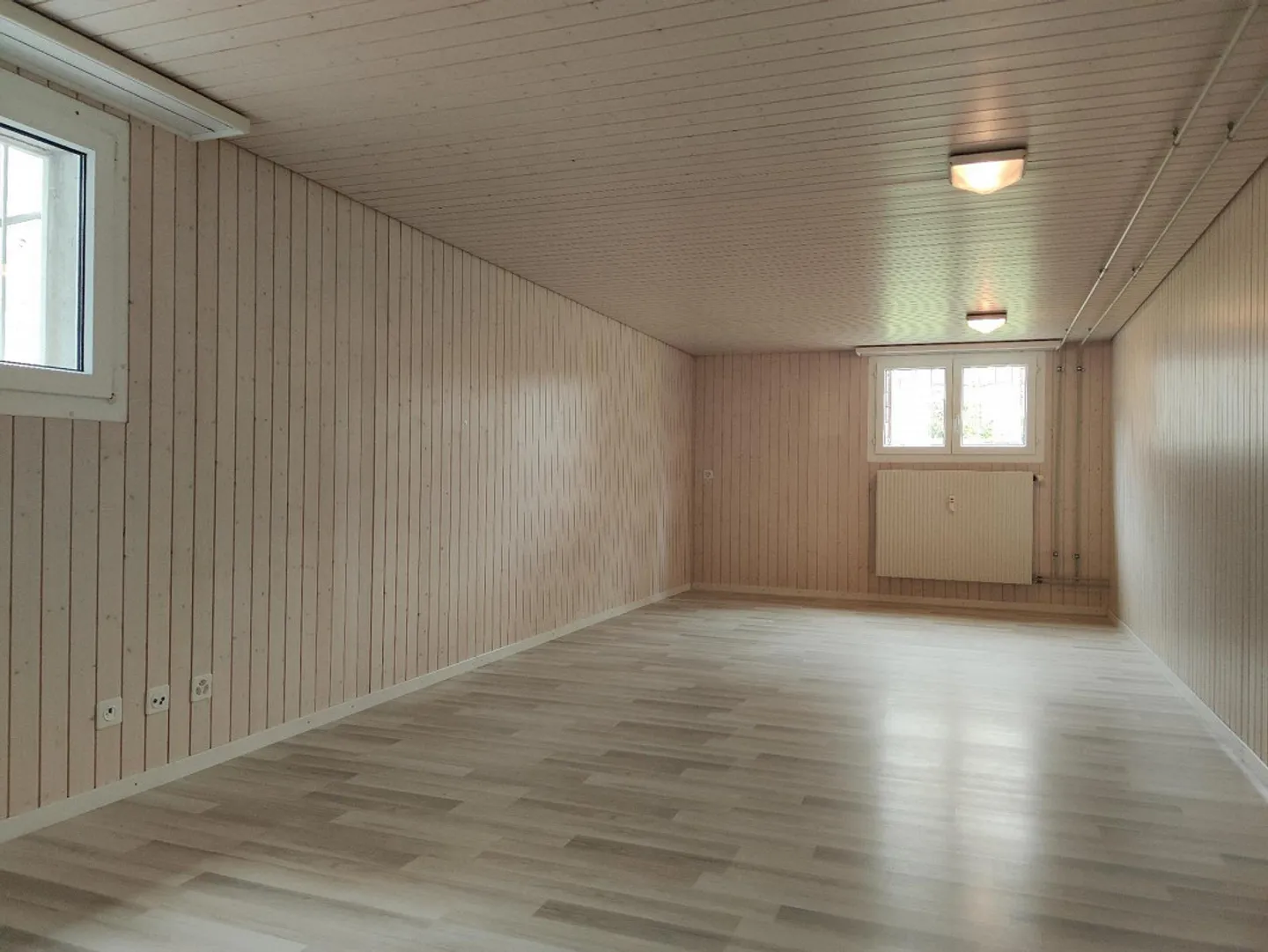 Atelier, stanza per hobby o artigianato con molto spazio - Foto 1 di 4