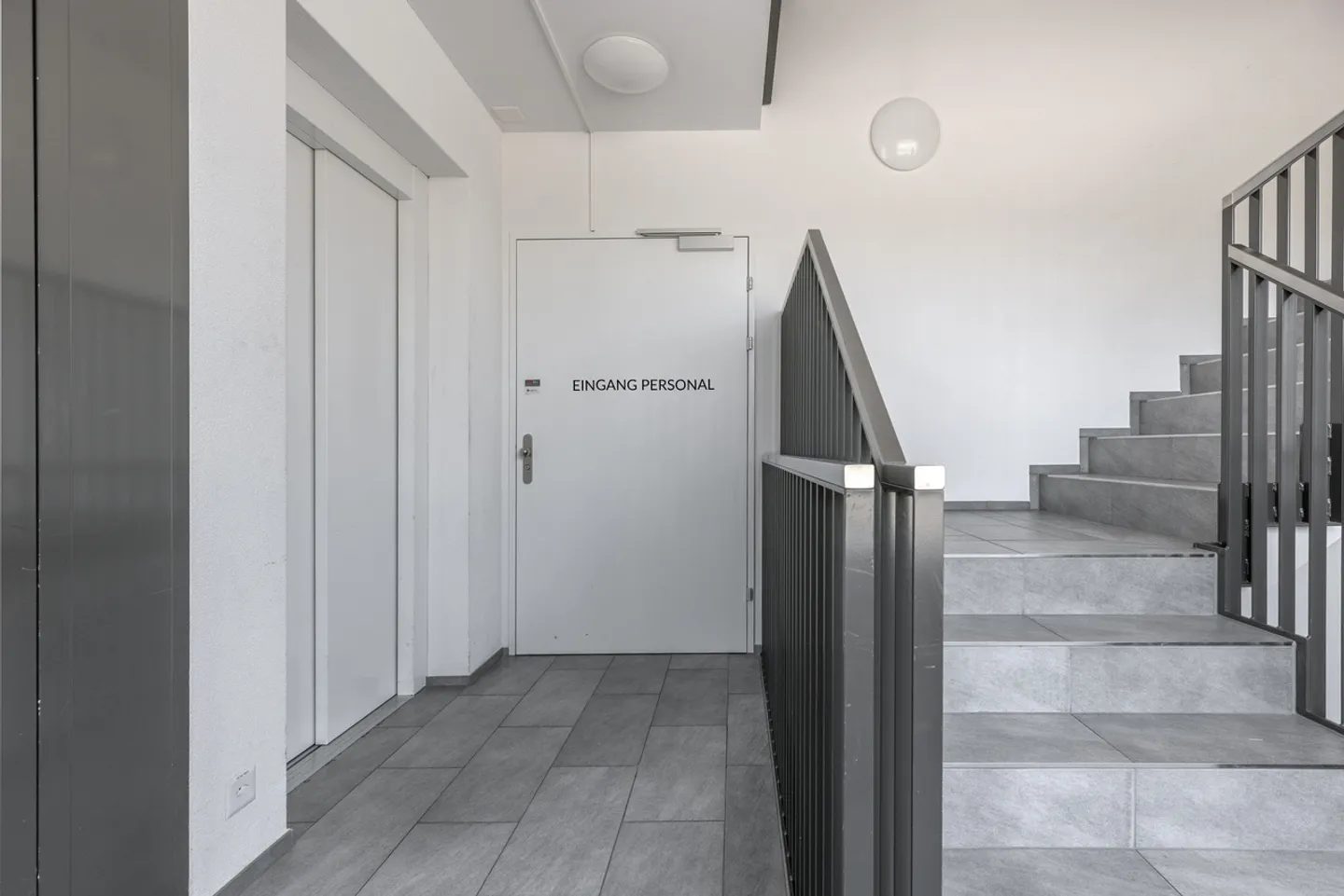 Very interesting practice rooms in a central location - Photo 4 of 5