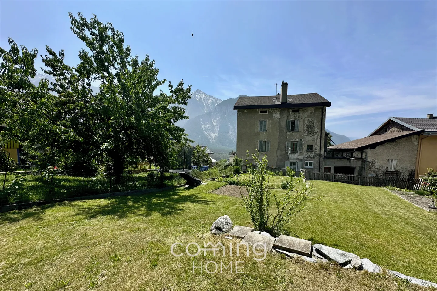 Perla di vecchio edificio soleggiato a Leuk-Stadt - appartamento di 4,5 stanze con forno in pietra e giardino spazioso - Foto 11 di 12