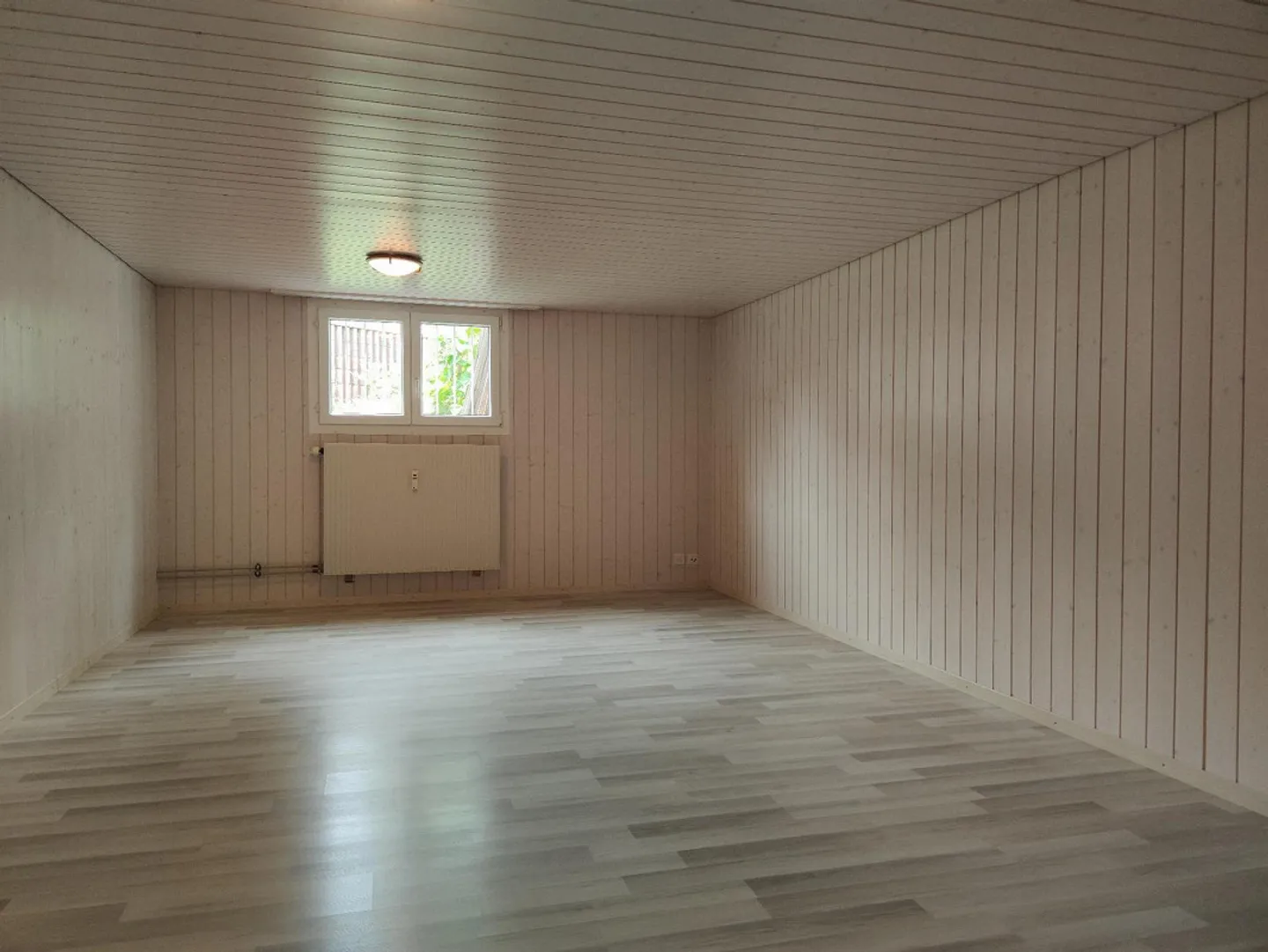 Atelier, stanza per hobby o artigianato con molto spazio - Foto 2 di 4