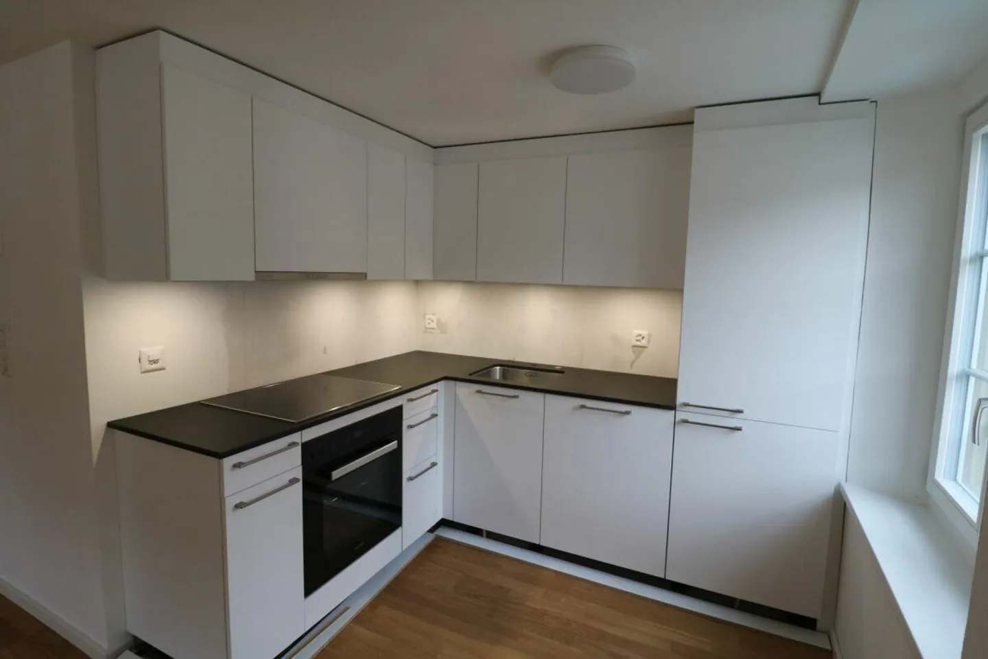 First occupancy after core renovation: quiet 2.5 room apartment in Neunkirch - Photo 2 of 12