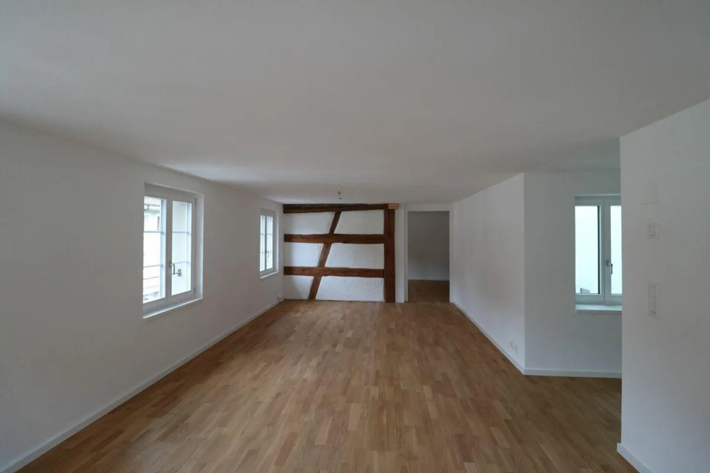 First occupancy after core renovation: quiet 2.5 room apartment in Neunkirch - Photo 4 of 12