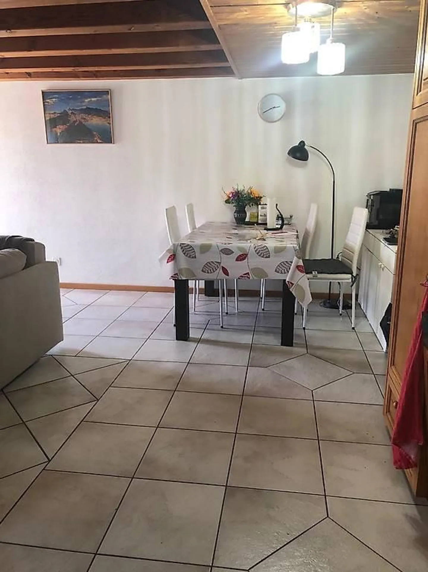 pretty 3-room apartment in Ecotaux for 1300fr - Photo 2 of 5