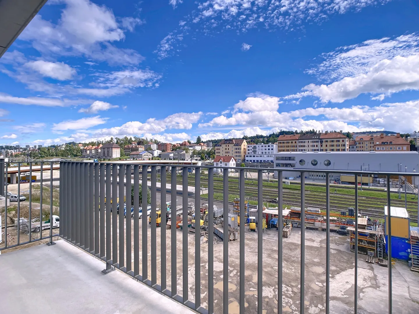 Wohnung mit 2.5 Zimmern und Balkon - Foto 4 von 12