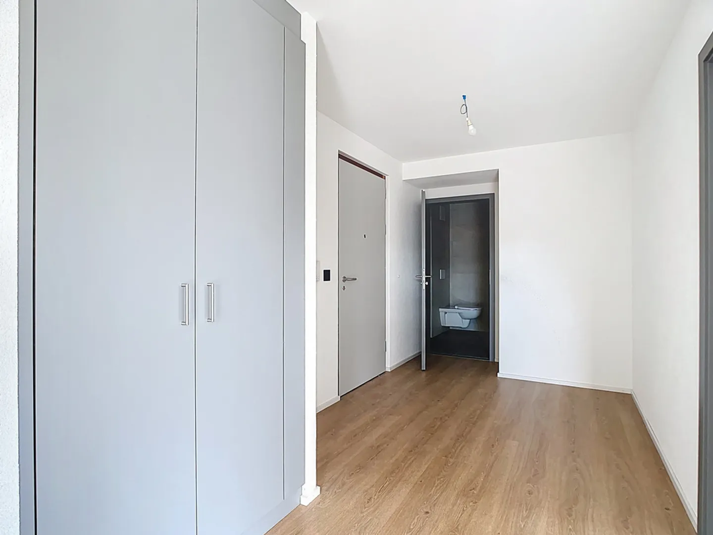 Wohnung mit 2.5 Zimmern und Balkon - Foto 5 von 12