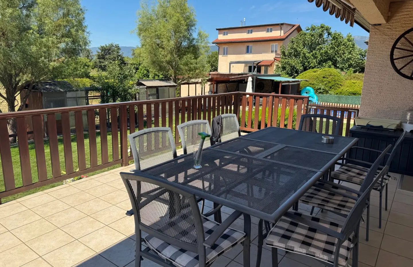 Villa 8 camere in usufrutto occupato senza affitto – piscina e giardino – Vernier (GE) - Foto 9 di 9