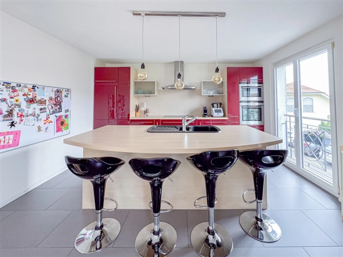 Casa bifamiliare con 5,5 stanze, garage, 2 terrazze e vigneti - Foto 8 di 20