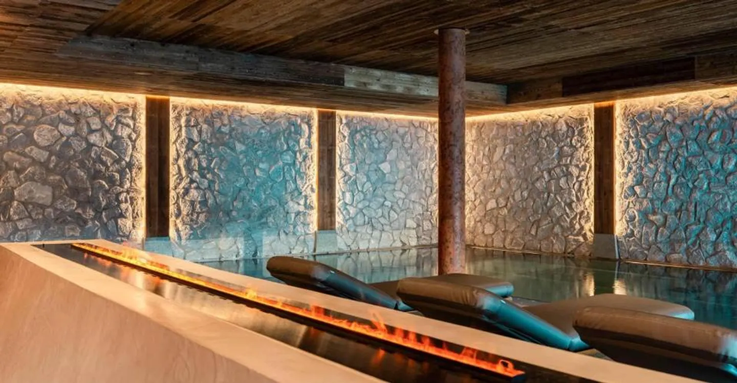Magnificent 4.5-room ski in/out in hotel residence - Photo 7 of 12