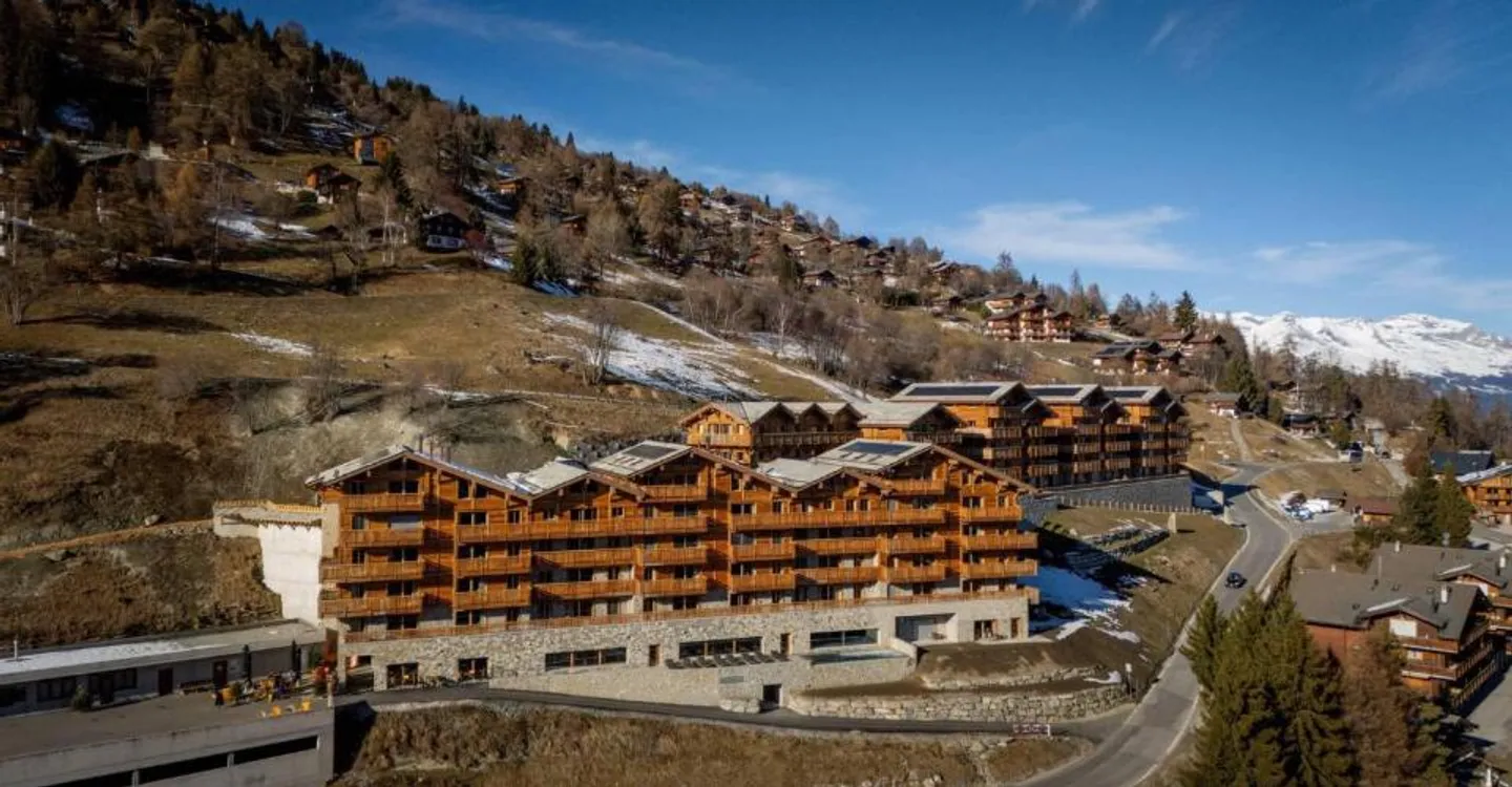 Magnificent 4.5-room ski in/out in hotel residence - Photo 12 of 12