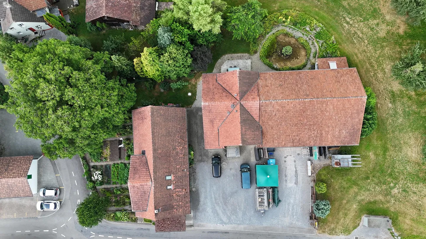 Wohnhaus und Gewerbeliegenschaft - Foto 6 von 23