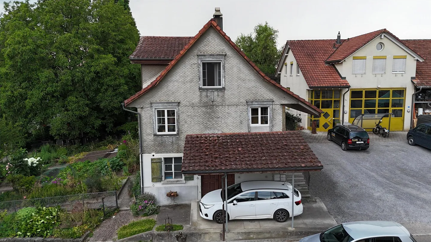 Wohnhaus und Gewerbeliegenschaft - Foto 5 von 23