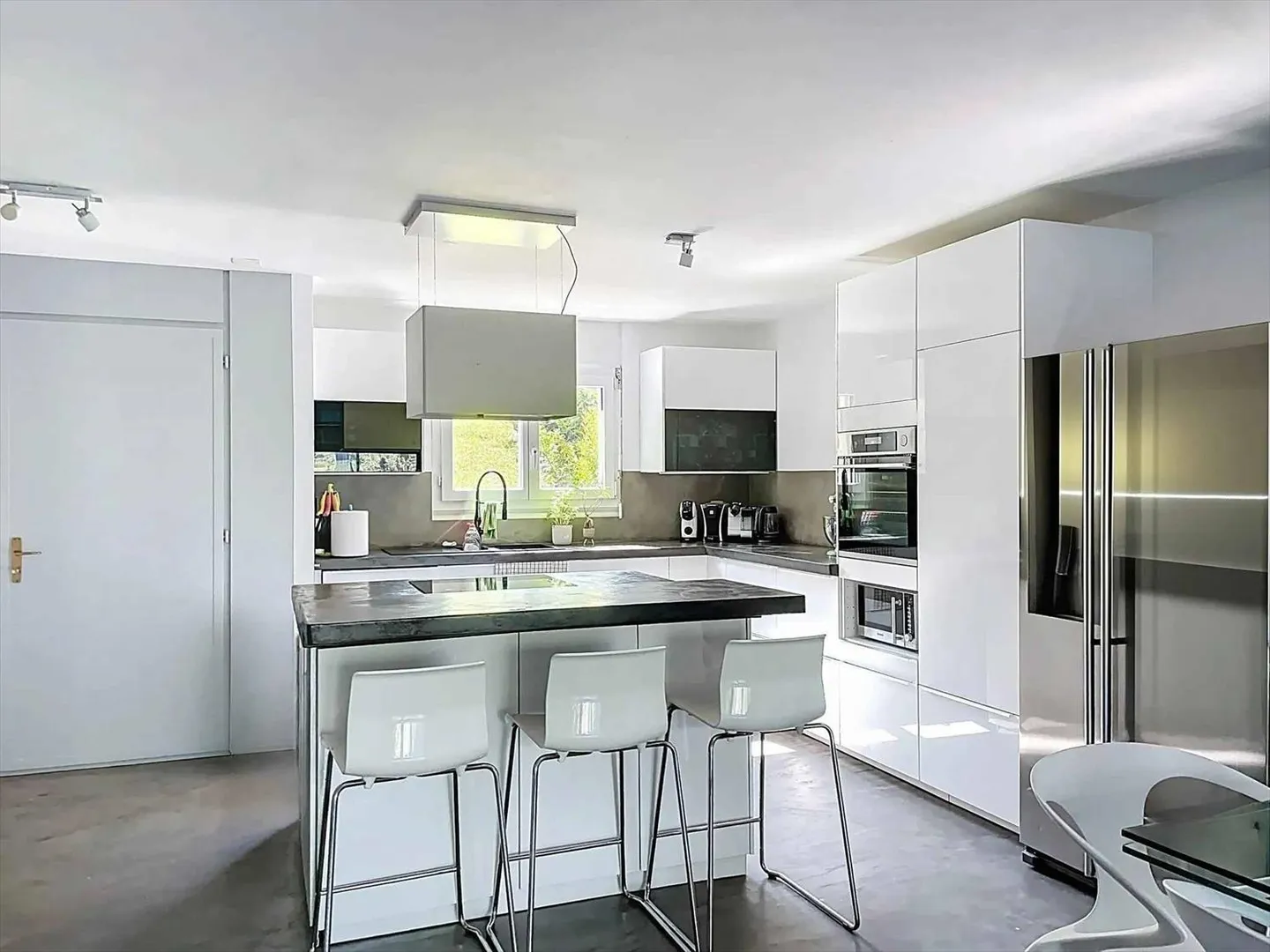 Villa a schiera moderna – Volume, luce e discrezione, a 15 minuti da Losanna - Foto 1 di 13